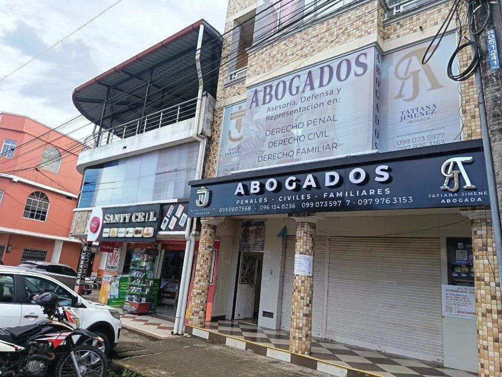 Fachada del despacho de abogados